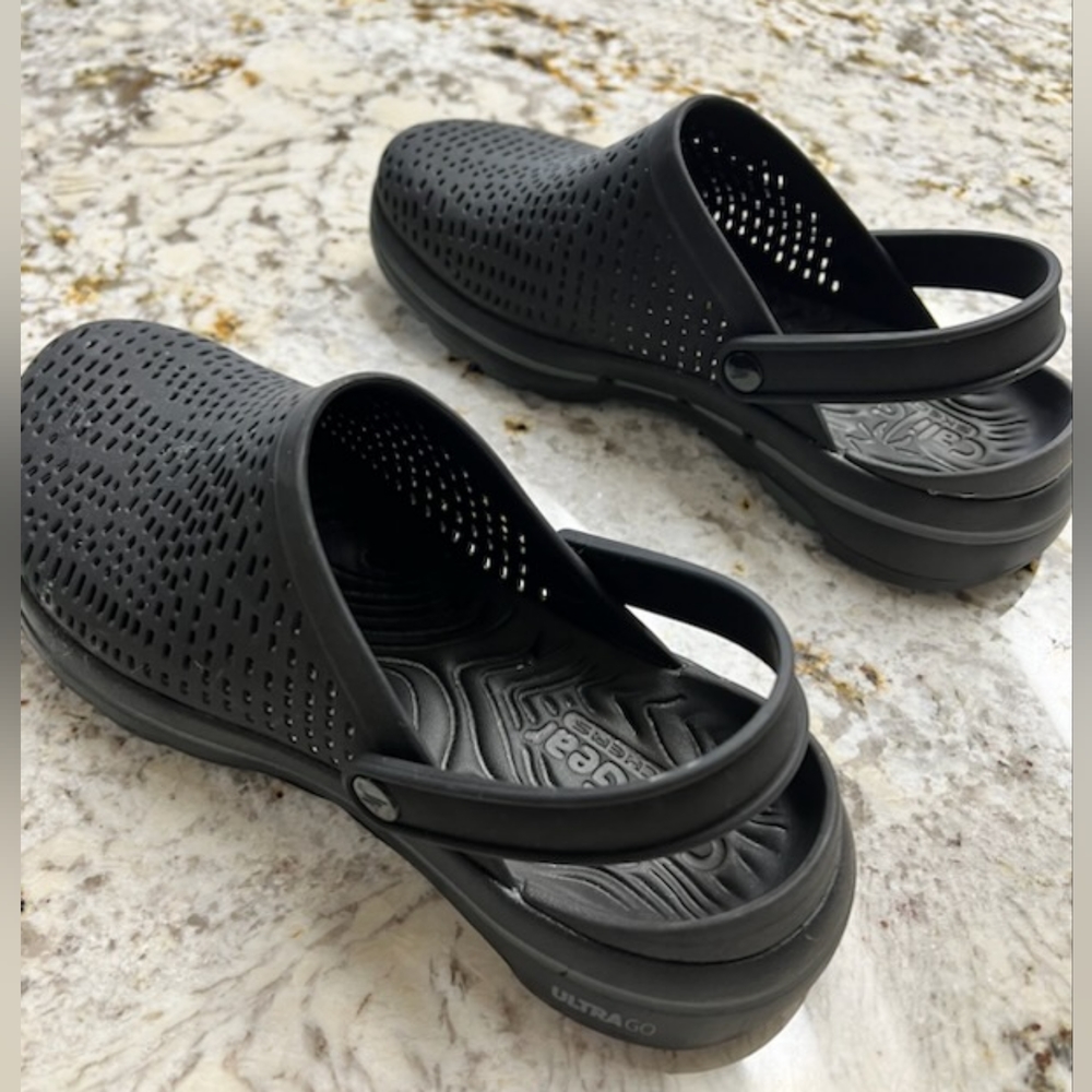 Sketchers women's clogs size 9